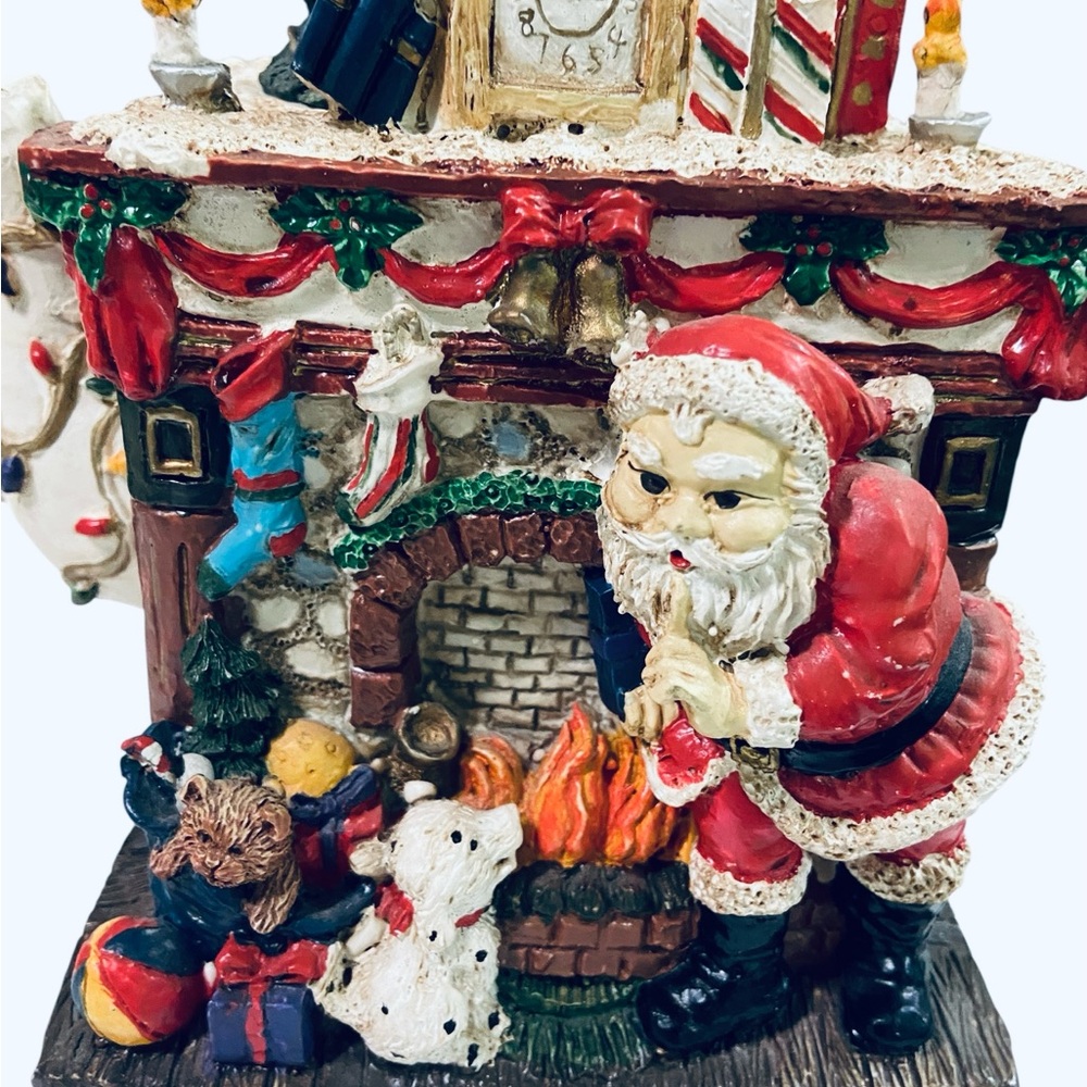 Vintage Christmas Teapot Shape Music Box Plays “Santa Clause Is Coming To Town” - Picture 4 of 9